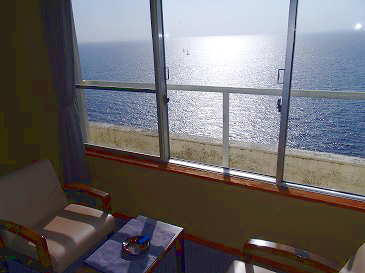 海が見える部屋もあります。